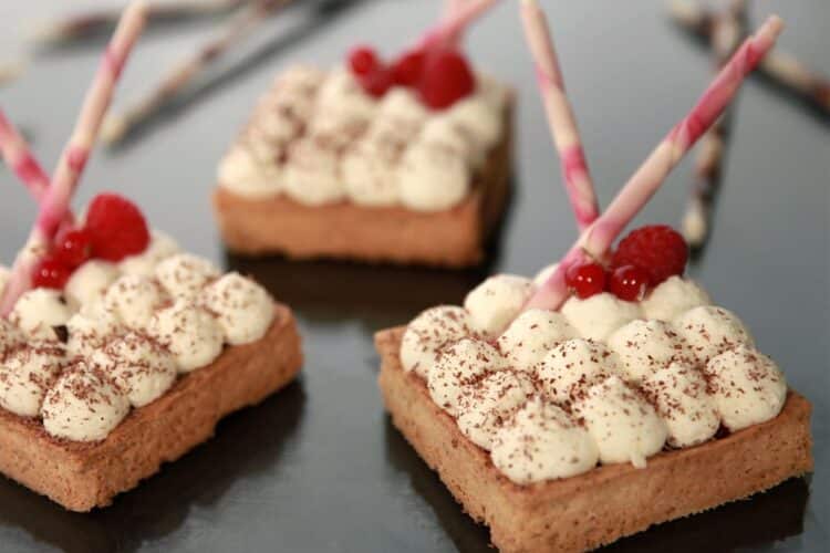 Tartelettes au chocolat blanc, vanille et huile d’olive