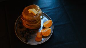 découvrez une recette facile et rapide de pâte à pancakes moelleuse pour des petits-déjeuners gourmands et savoureux.